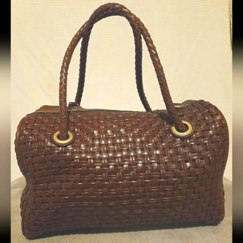 Vtg. Marlo brown woven purse/doctor's bag